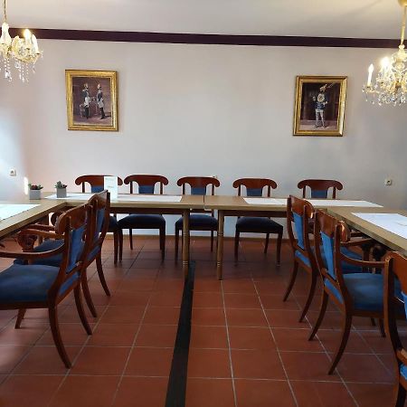 Der Heurige Im Gasthaus Zum Loewen Freising Exterior foto