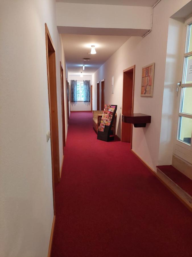 Der Heurige Im Gasthaus Zum Loewen Freising Exterior foto